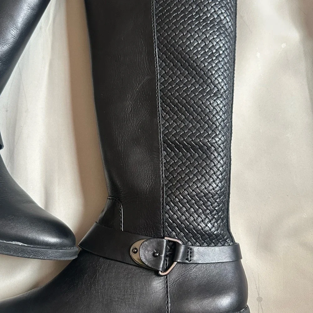 ANTONIO MELANI these sleek